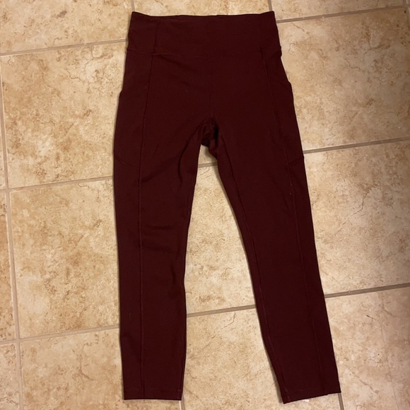 Lululemon Tight 23” Merlot Size 6 - Picture 4 of 5